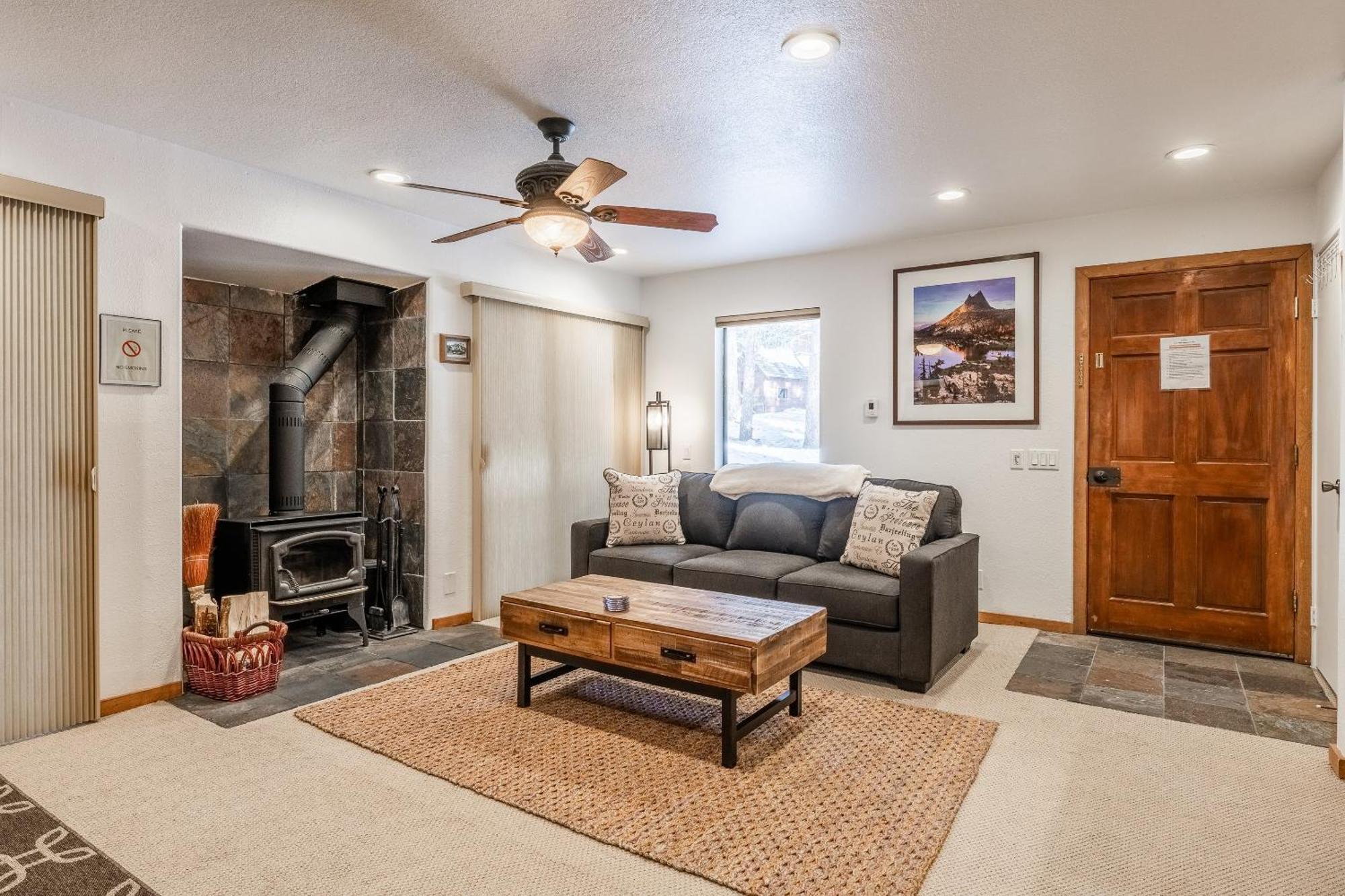 Hidden Valley Village #103 Nicely Updated 1 Bedroom 1 Bathroom Condo Short 10 Min Walk From Village Mammoth Lakes Zimmer foto